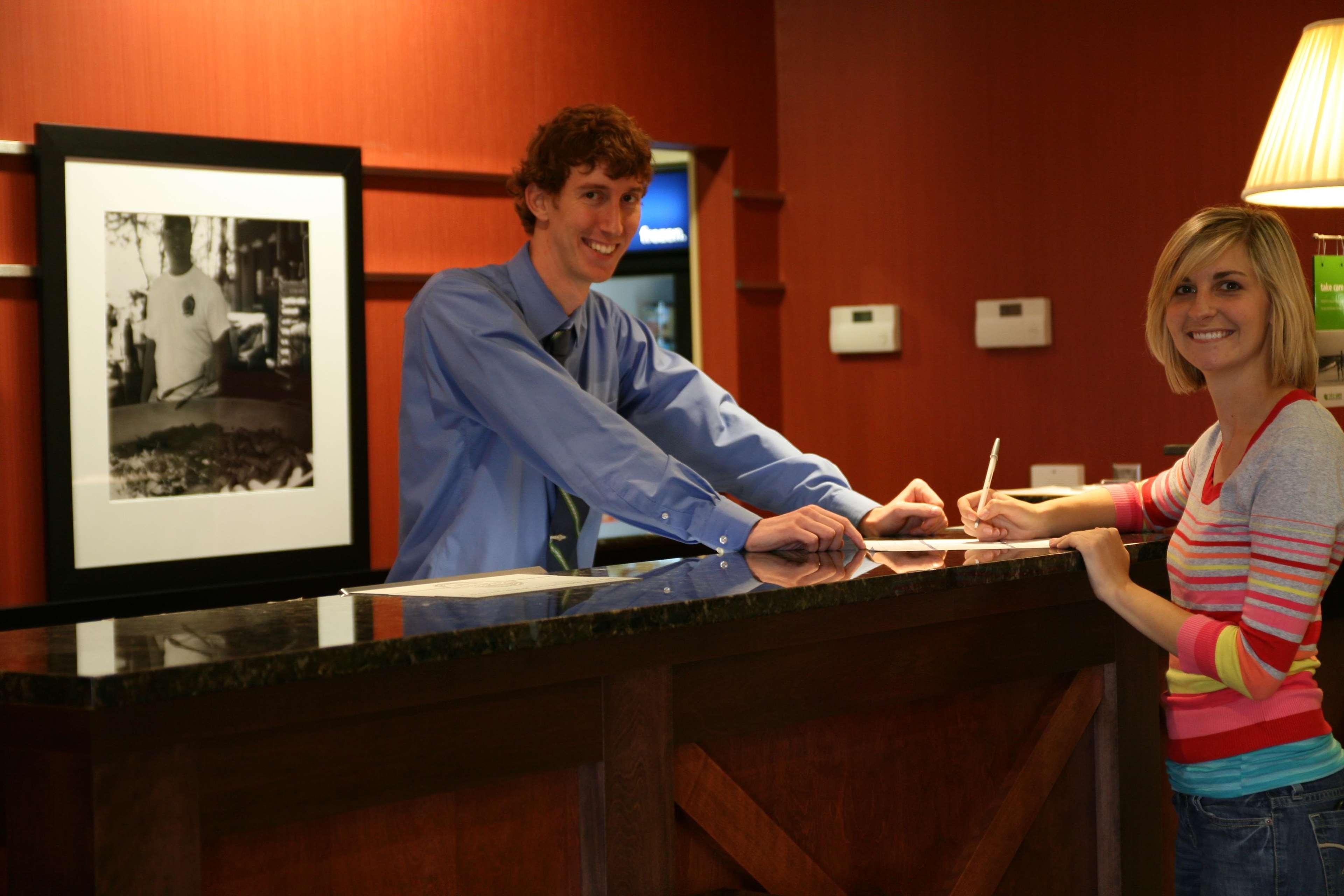 Hampton Inn & Suites Wilder Interior photo